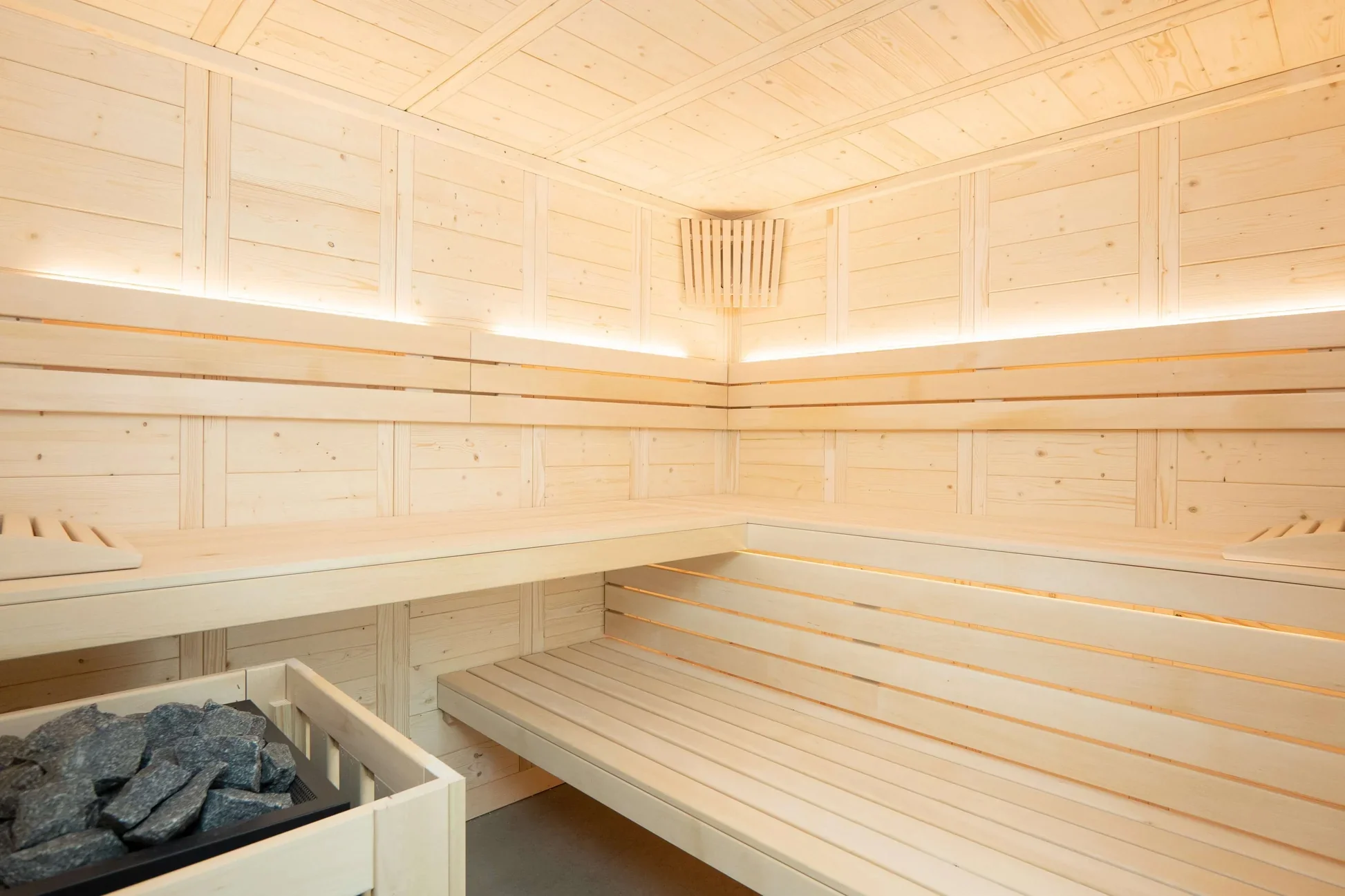 Almost Heaven Wolfpine 2-5 Person Indoor Sauna (Heritage Collection) - Image 4