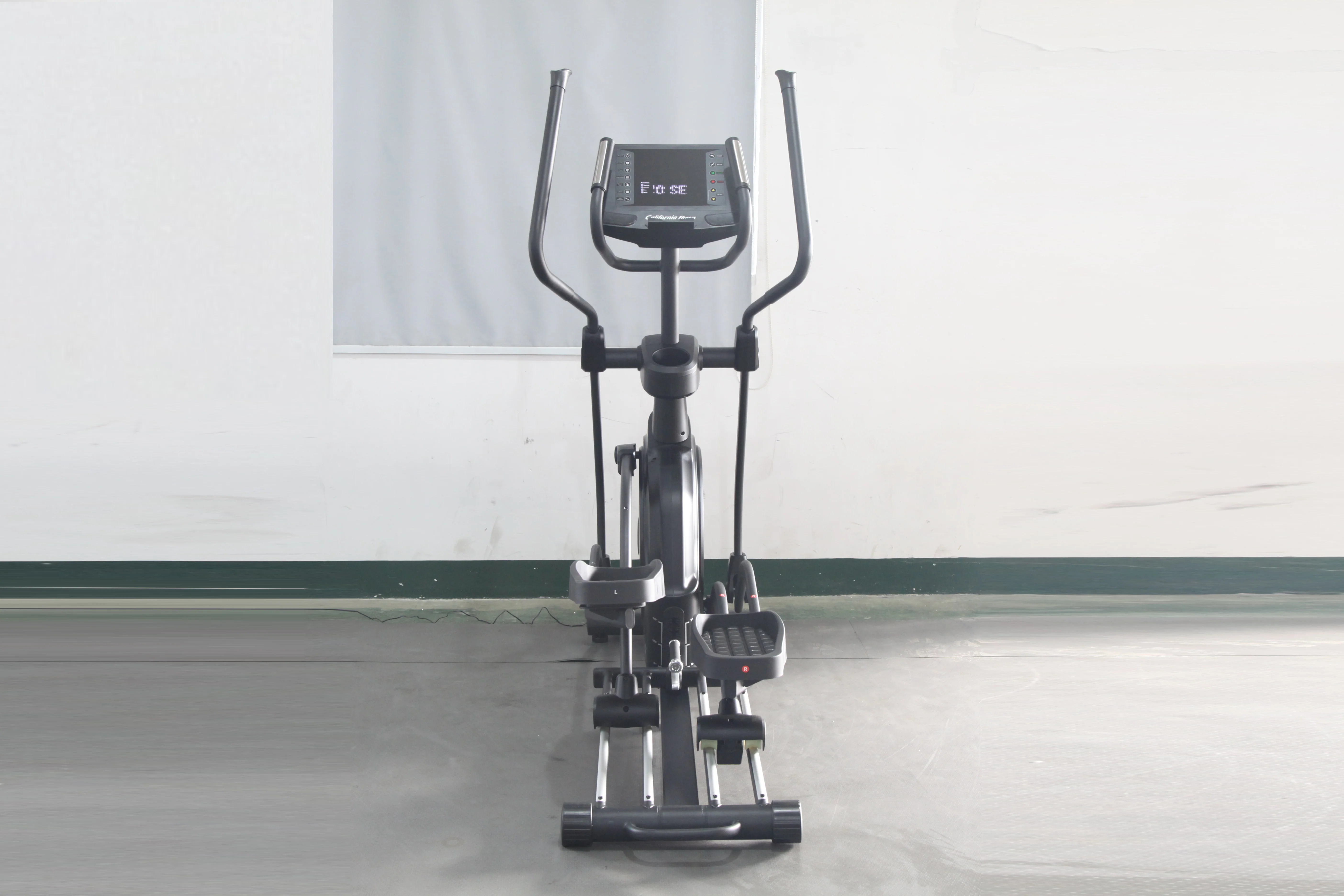 California Fitness E8i Elliptical Incline Trainer (🧨JULY 4th SALE) - Image 8