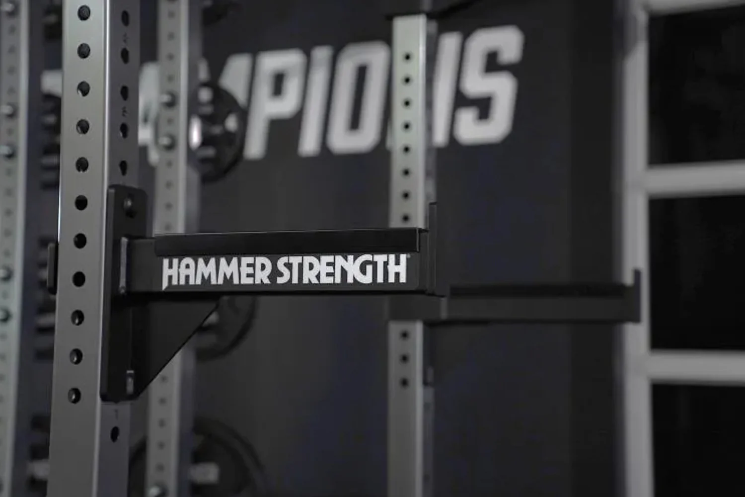Hammer Strength HD Athletic NX Squat Stand - Image 4