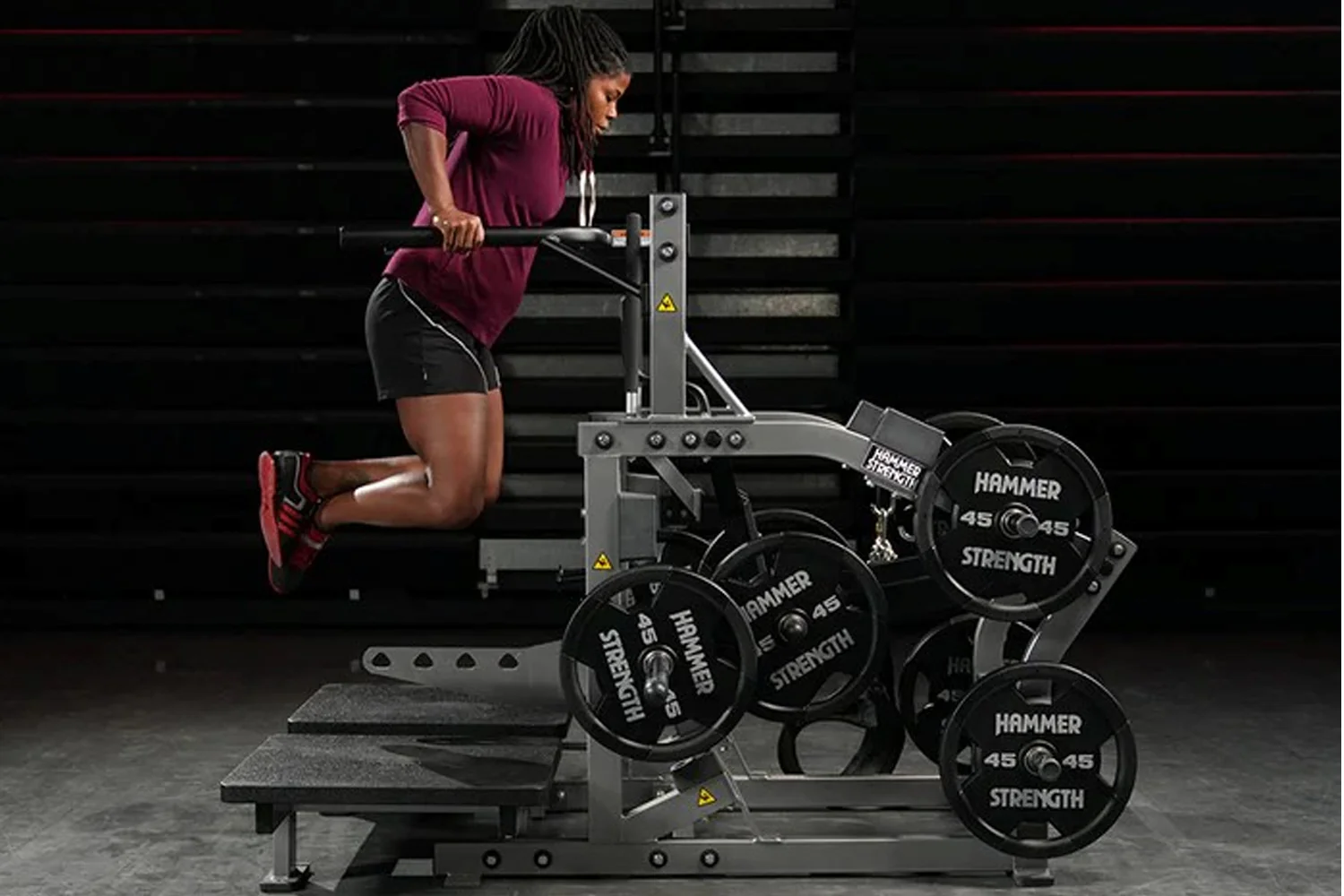 Hammer Strength Plate-Loaded Belt Squat Machine - Image 10