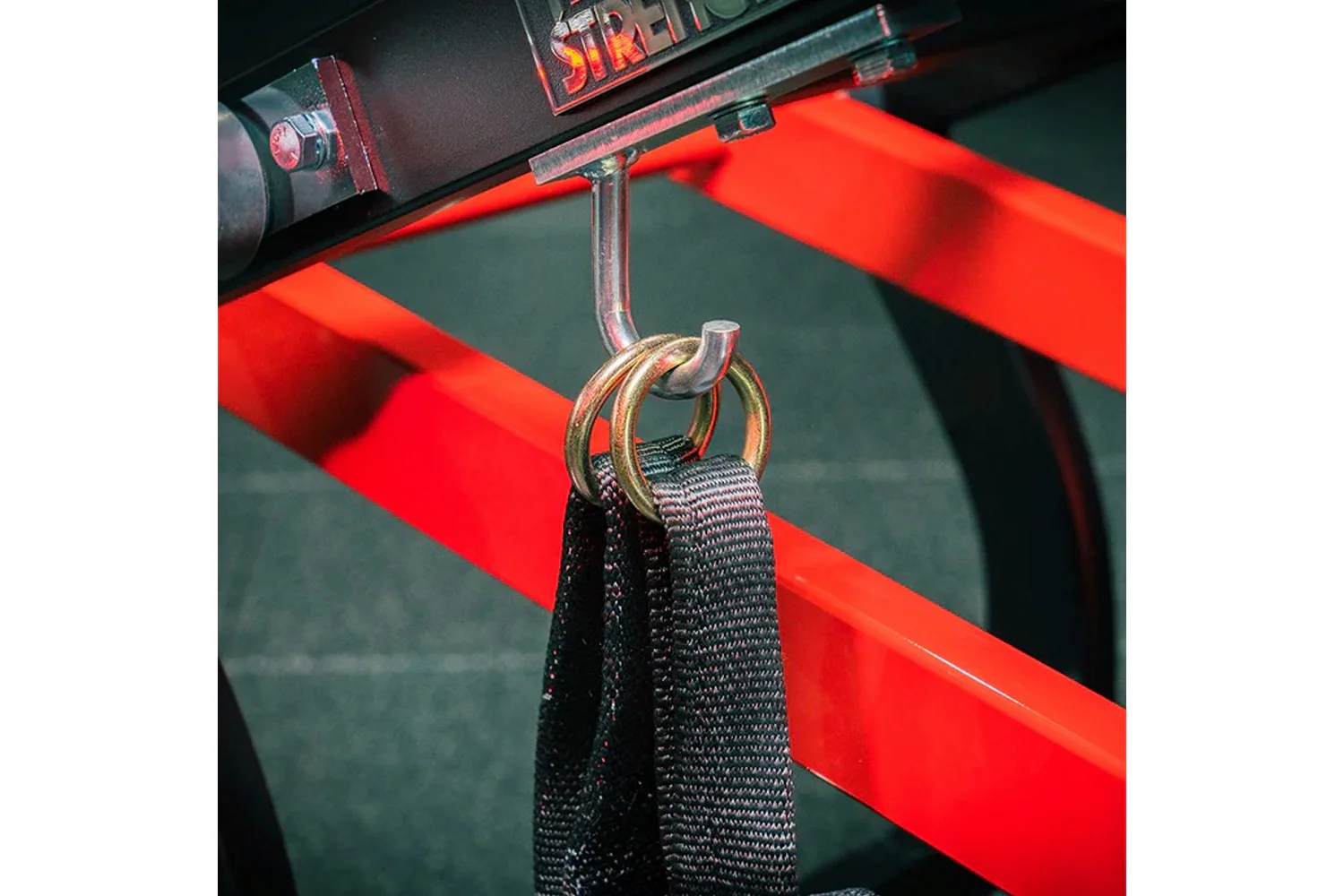 Hammer Strength Plate-Loaded Belt Squat Machine - Image 9