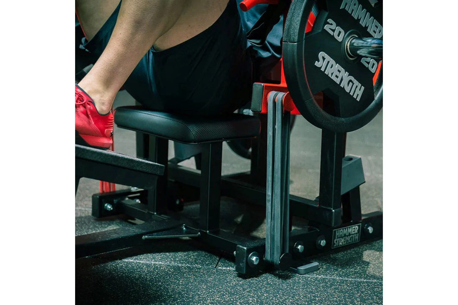 Hammer Strength Plate-Loaded Glute Drive - Image 10