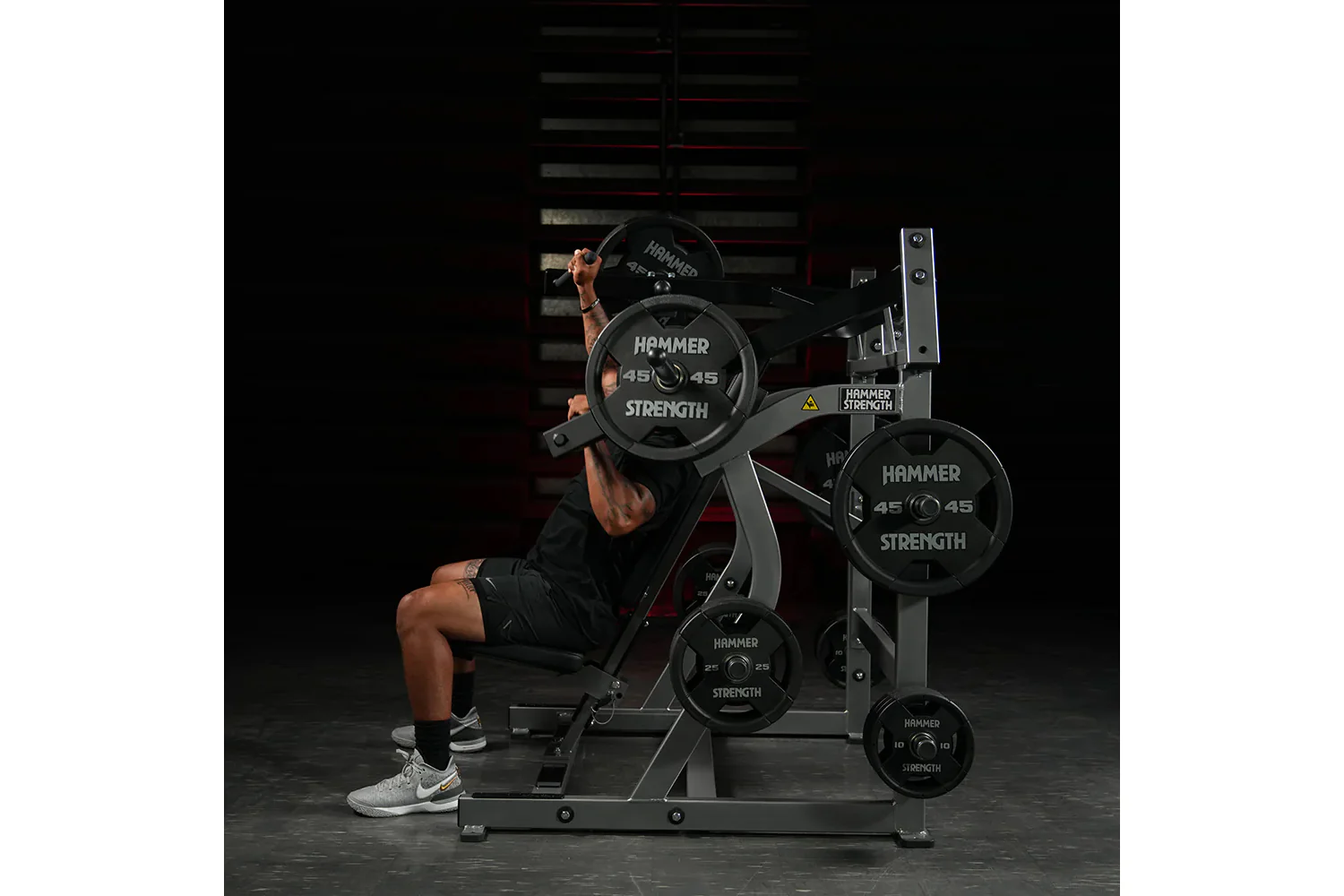 Hammer Strength Plate-Loaded Iso-Lateral Super Incline Press - Image 4