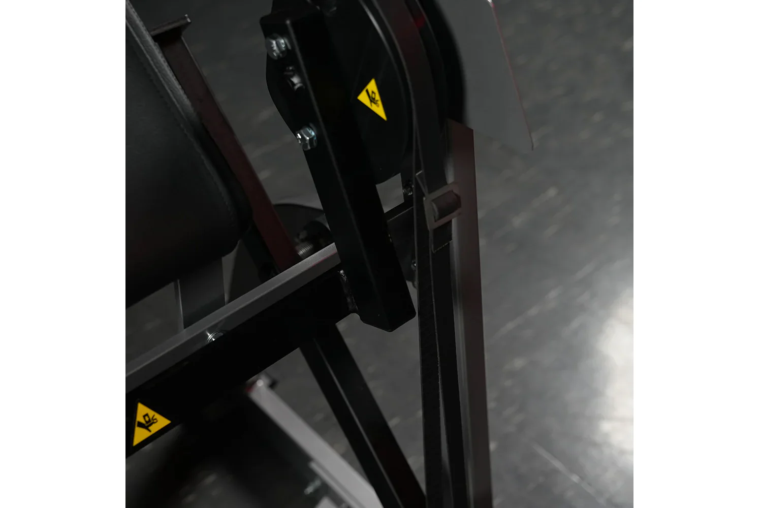 Hammer Strength Plate-Loaded Seated Biceps Machine - Image 7