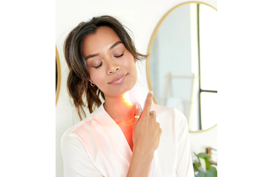 LightStim LED Light Therapy for Wrinkles - Image 10
