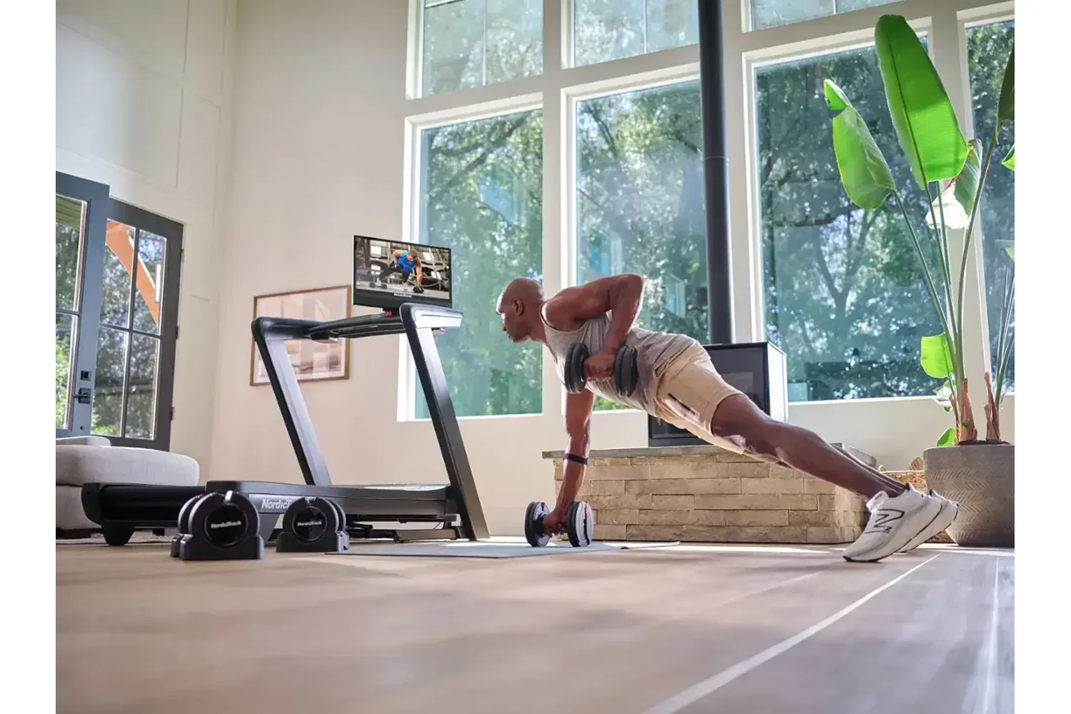 NordicTrack NEW Commercial 2450 Treadmill (🧨JULY 4th SALE) - Image 12