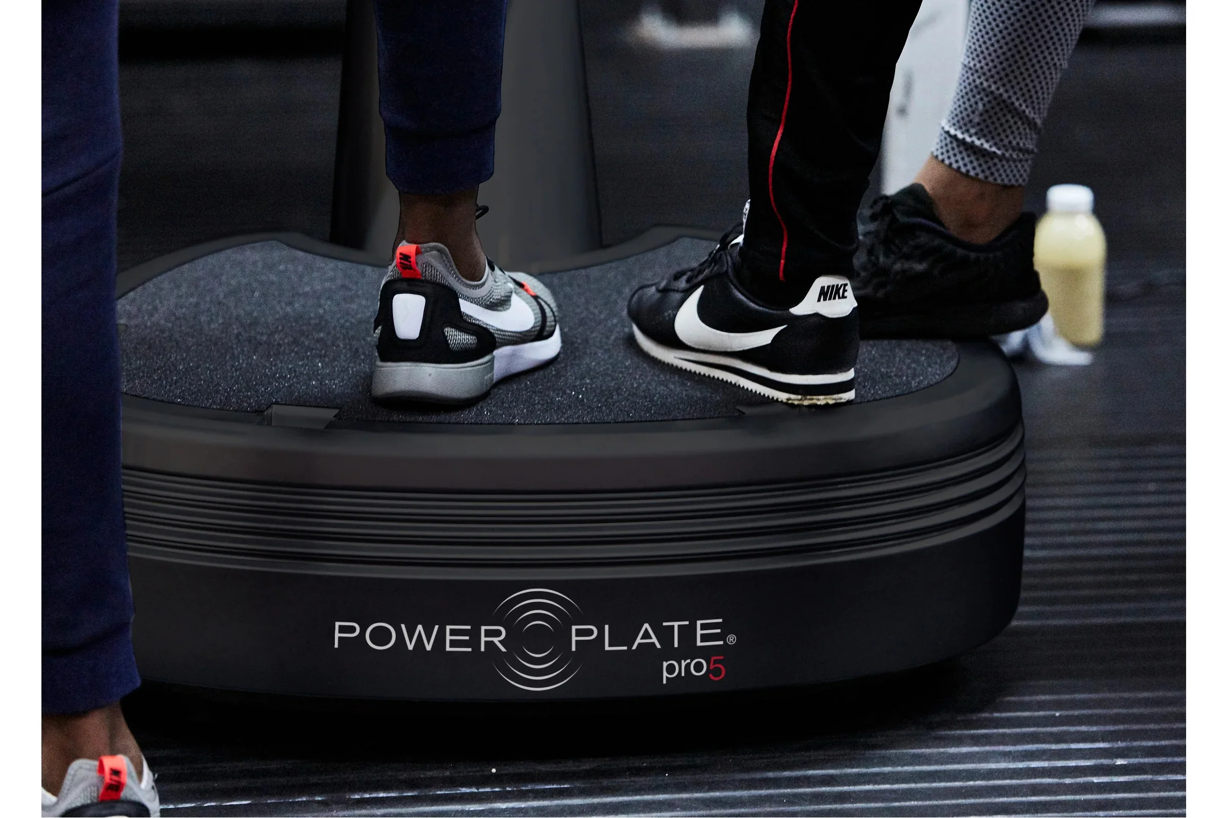 Power Plate® Pro5 Vibration Plate Trainer - Image 5
